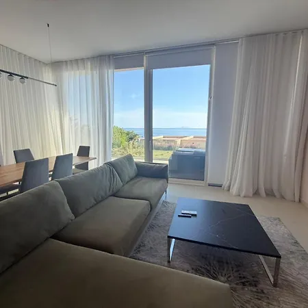 133a Coast Villa *
