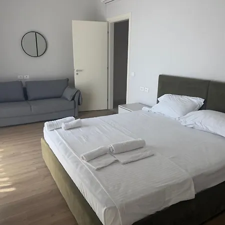 133a Coast Villa Palasë